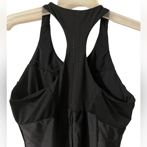 Fabletics Women's Black Alba Racerback Fitted Workout Tank Top - Picture 4 of 4